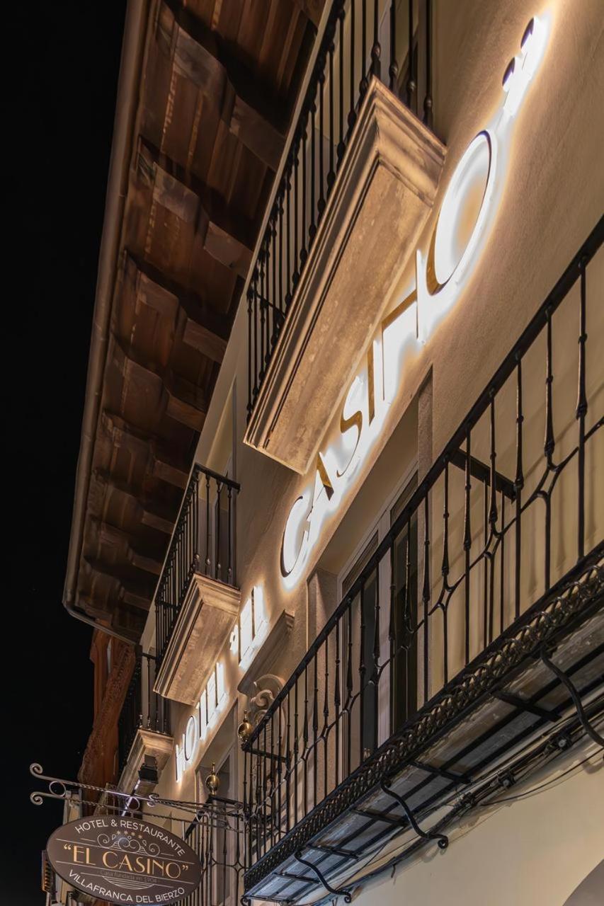 וילה פרנקה דל ביירסו Hotel & Restaurante El Casino מראה חיצוני תמונה